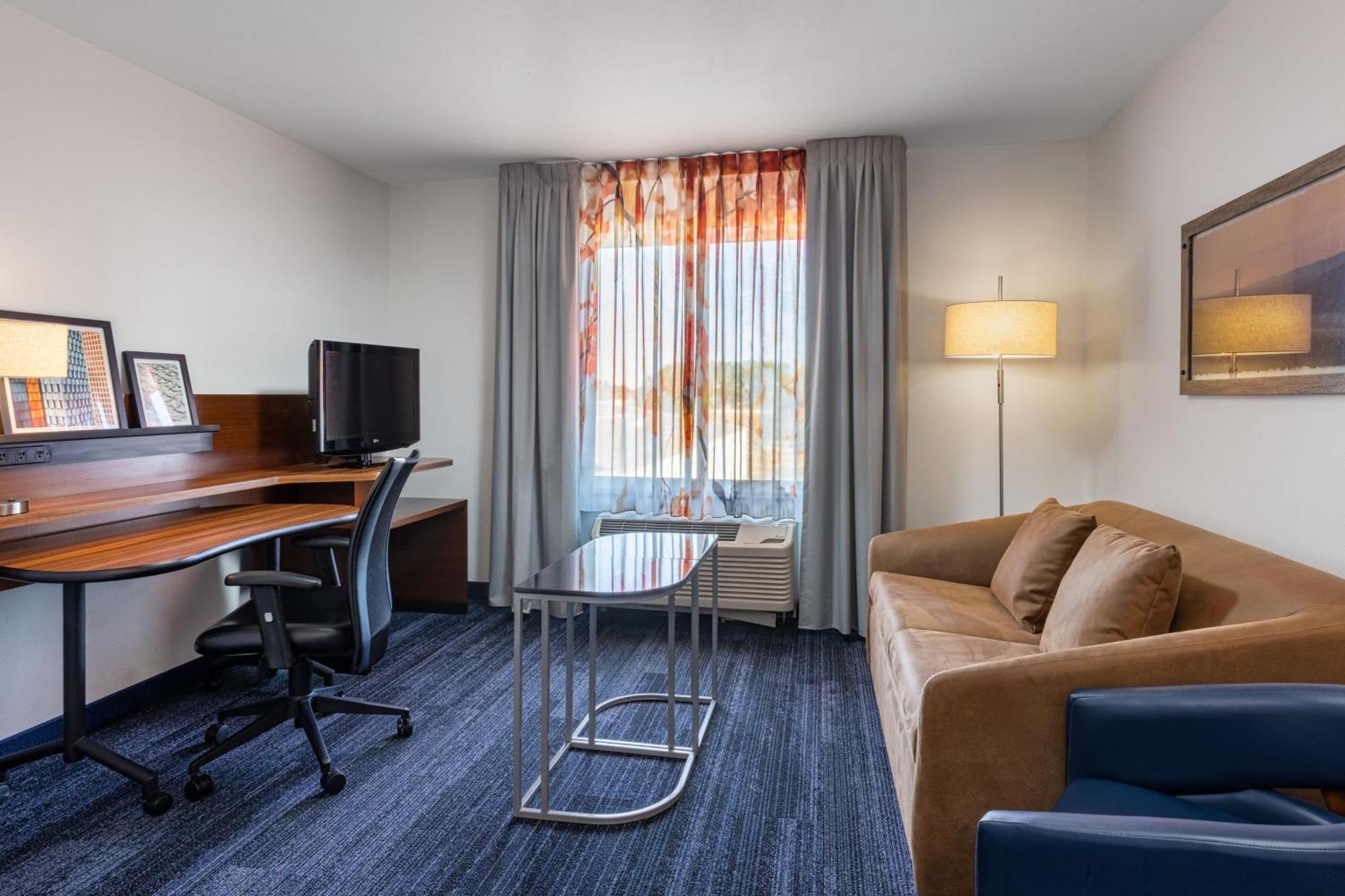Fairfield Inn & Suites By Marriott Smithfield Eksteriør billede