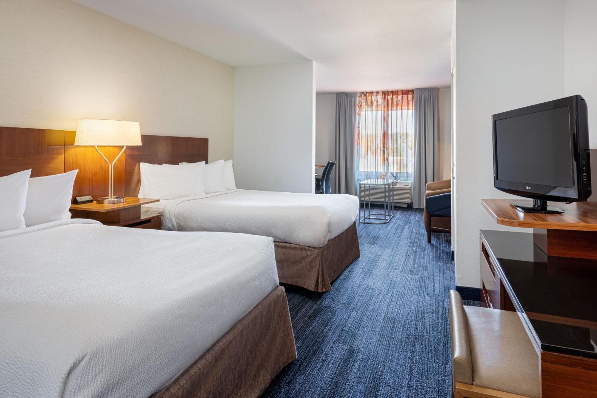Fairfield Inn & Suites By Marriott Smithfield Eksteriør billede